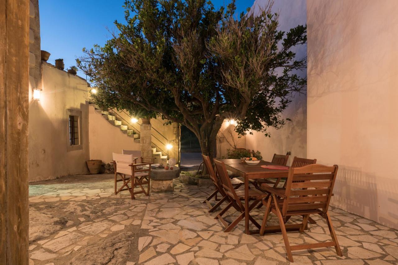 Παραδοσιακή Κατοικία Μαργαρίτες Margarítai Exterior foto